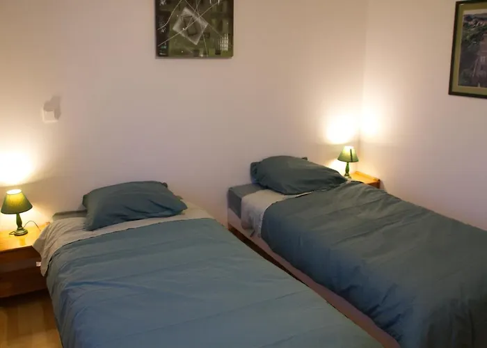 Les Lauriers De Lomagne